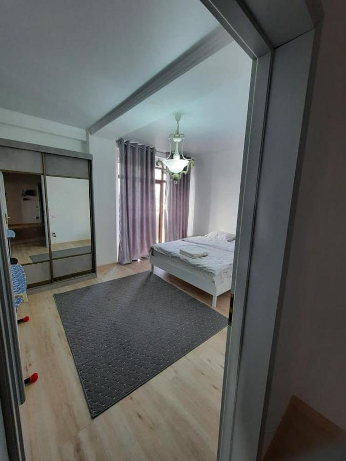 Diplomat - 2 Bishkek Exterior foto